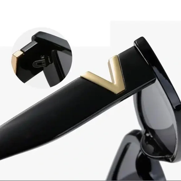 COPY - 🆕UV 400 Beautiful sleek classy V sunglasses UV400 - Picture 3 of 3